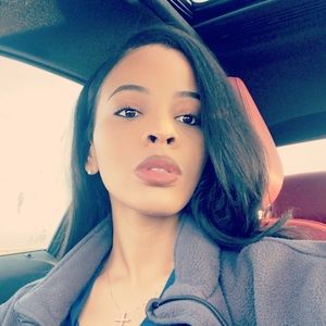 Meet your Posher, Kay